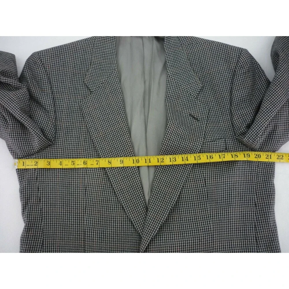Burberrys Mens Houndstooth Sport Coat Suit Jacket 100% Wool Size 42-44 USA